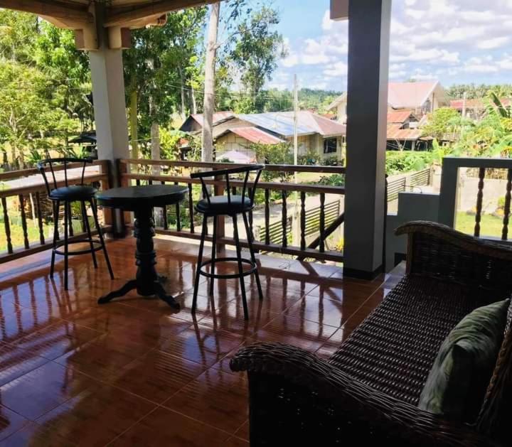 Mioki Hometel Batuan Екстериор снимка